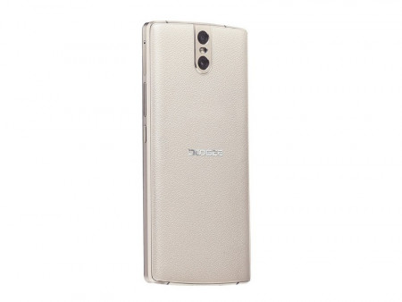 Doogee BL7000